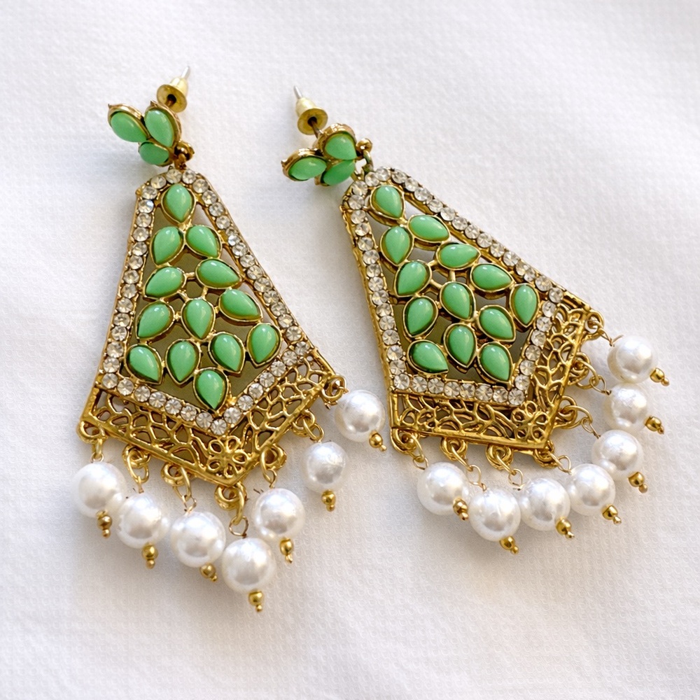 Mint Green & Pearl Bollywood-Style Statement‎ Earrings ✨